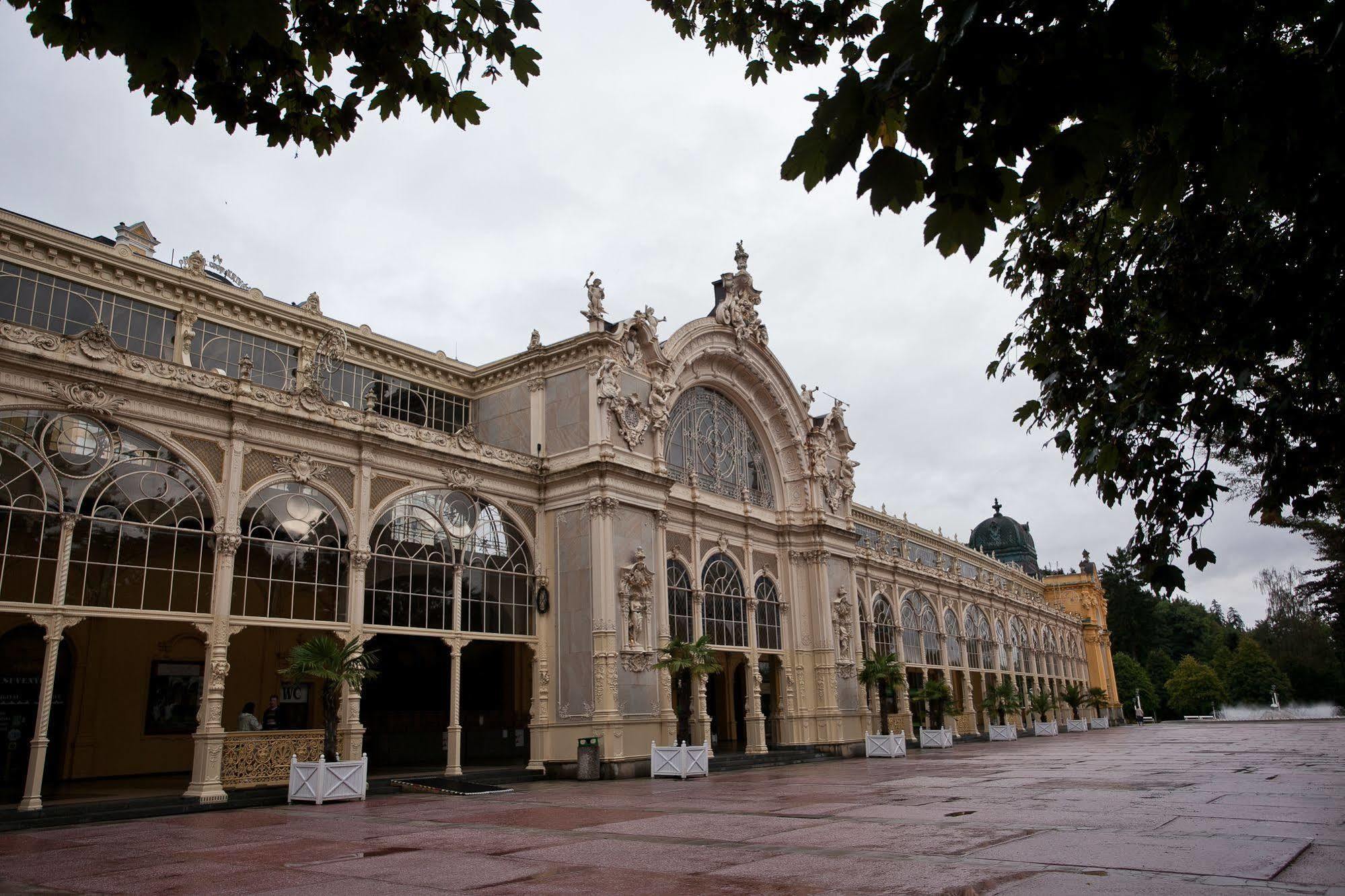 Mariánské Lázně Belvedere Wellness Hotel מראה חיצוני תמונה